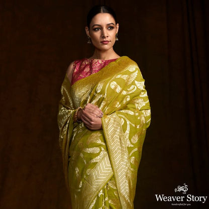 Henna_Green_Handwoven_Banarasi_munga_silk_jangla_WeaverStory_01