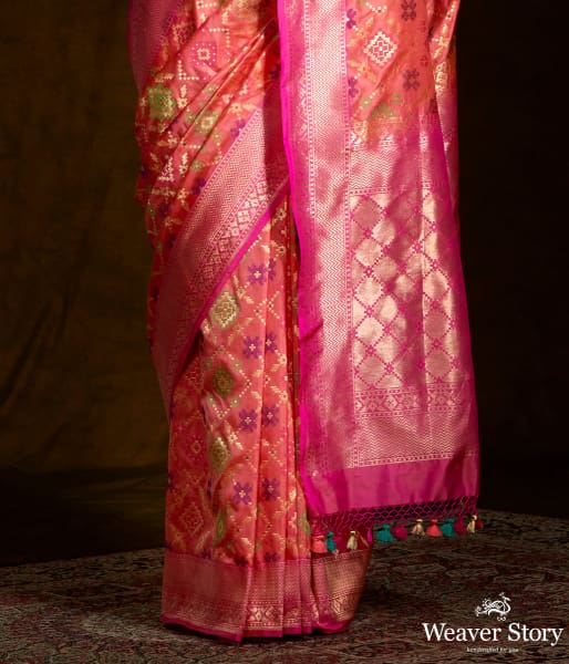 Handwoven_Banarasi_Patola_saree_in_peach_and_pink_dual_tone_WeaverStory_04