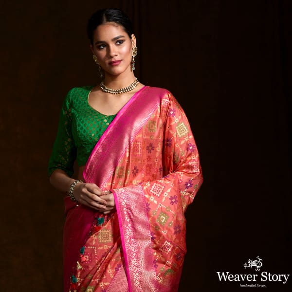 Handwoven_Banarasi_Patola_saree_in_peach_and_pink_dual_tone_WeaverStory_01