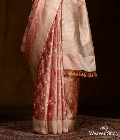 Handwoven_Beige_and_Pink_Dual_Tone_Tanchui_Saree_with_Kadhwa_Border_and_Floral_Motifs_WeaverStory_04