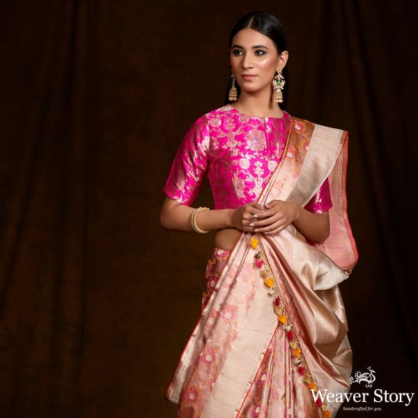 Handwoven_Beige_and_Pink_Dual_Tone_Tanchui_Saree_with_Kadhwa_Border_and_Floral_Motifs_WeaverStory_01