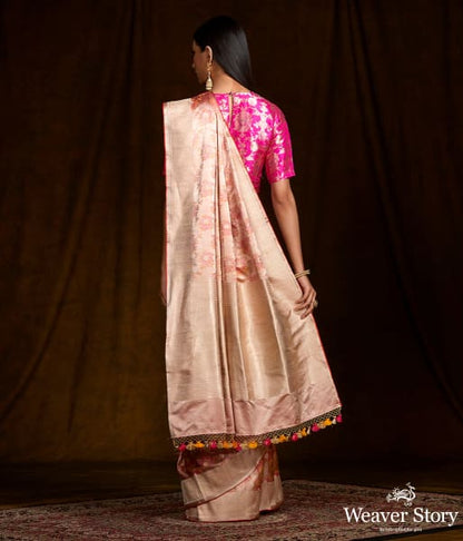 Handwoven_Beige_and_Pink_Dual_Tone_Tanchui_Saree_with_Kadhwa_Border_and_Floral_Motifs_WeaverStory_03