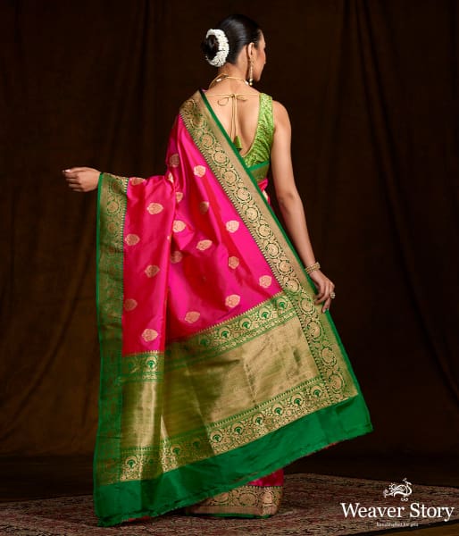 Majenta_and_Green_Contrast_Border_Banarasi_Saree_with_kadhwa_Booti_WeaverStory_03