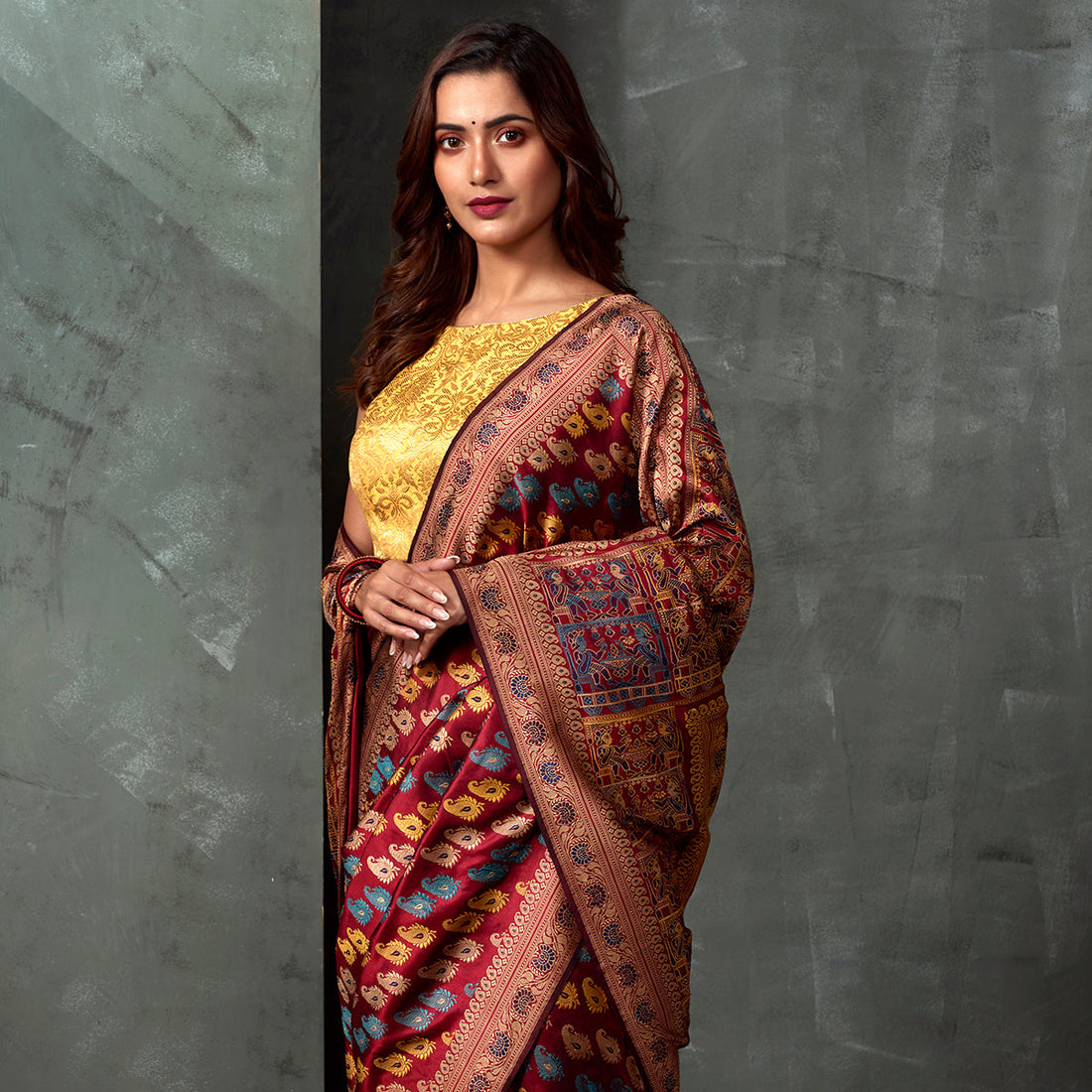 Handwoven_Banaras_Baluchari_in_a_Deep_Mahroon_with_Kairi_WeaverStory_01