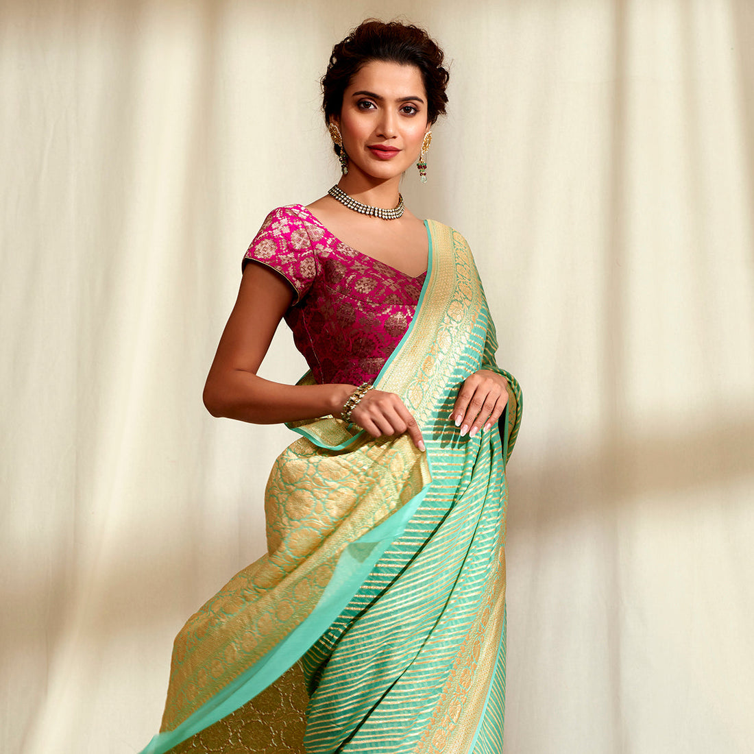 Handwoven_Sea_Green_Banarasi_Georgette_Saree_in_Diagonal_Weave_WeaverStory_01