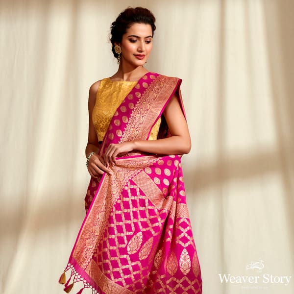 Handwoven_Banarasi_Georgette_Saree_in_Pink_WeaverStory_01