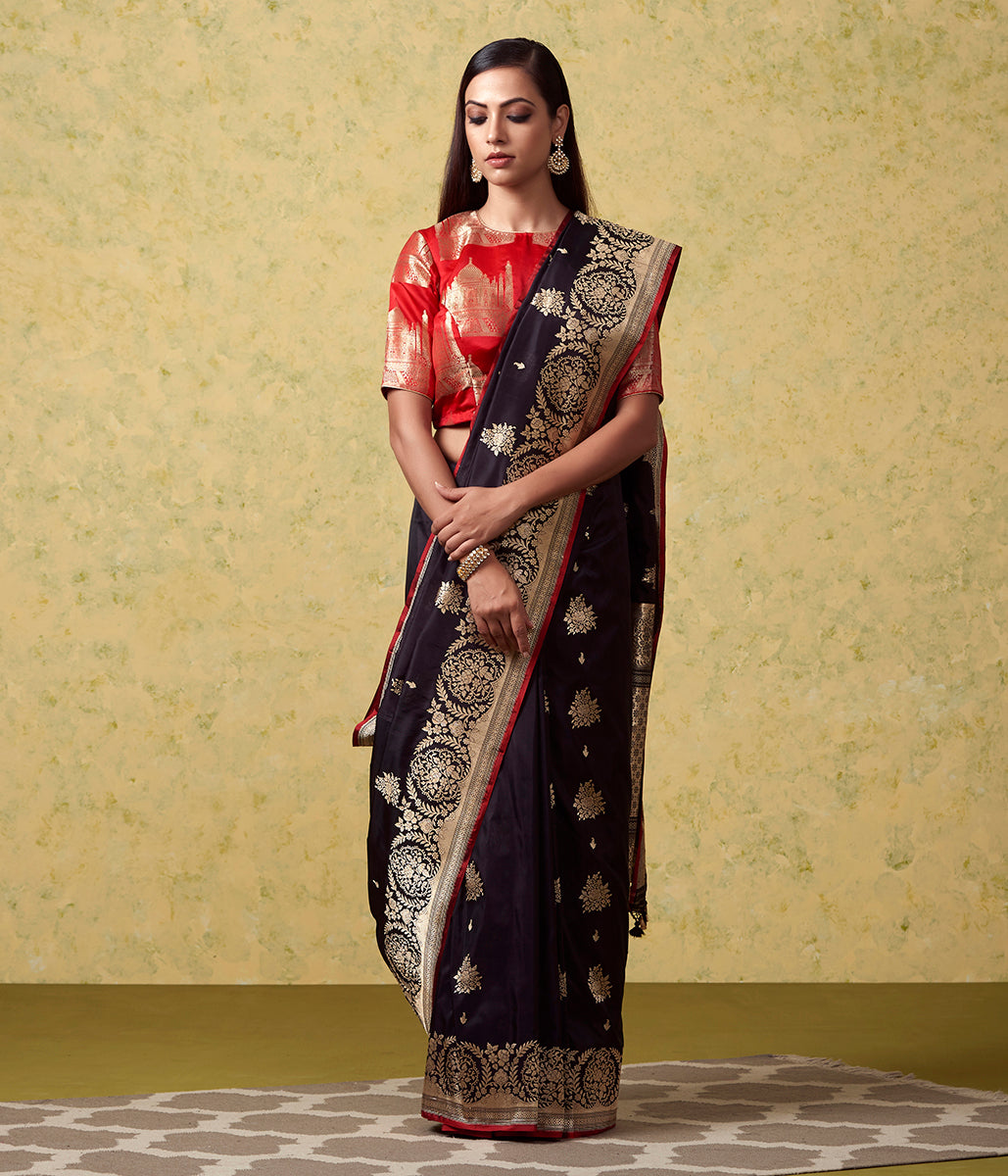 Black_Kadhwa_Booti_Banarasi_Saree_with_Open_Floral_Border_WeaverStory_02