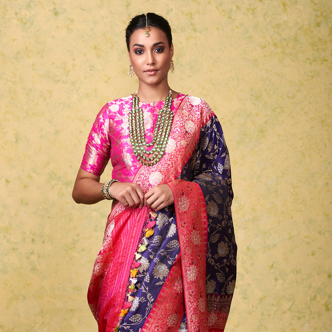 Handwoven_Royal_Blue_Banarasi_Jangla_with_Bright_Pink_Border_and_Pallu_WeaverStory_01