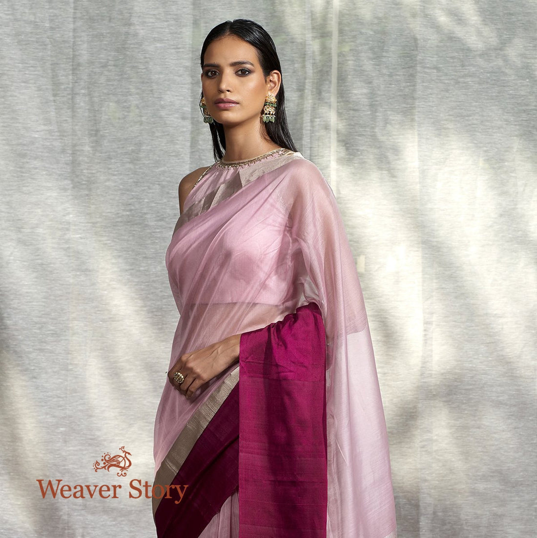 Handwoven_Pink_Plain_Saree_with_Purple_Mushroo_Border_WeaverStory_01