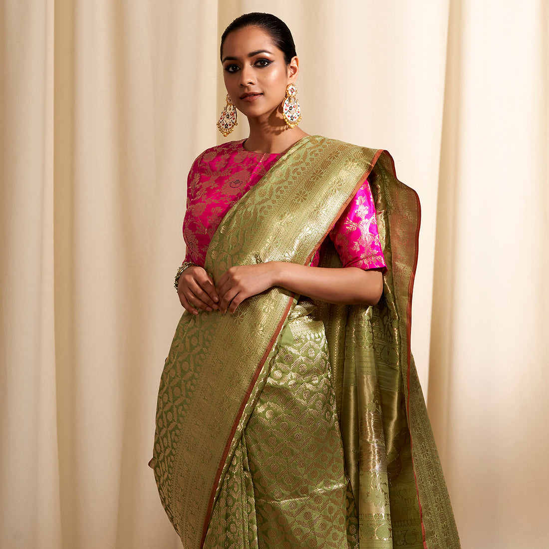 Handloom_Pista_Green_Banarasi_Jangla_WeaverStory_01