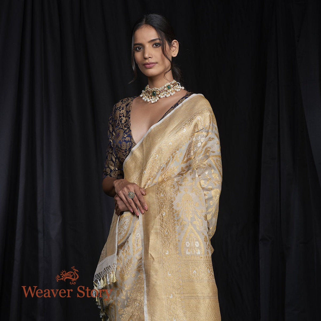 Handwoven_Tusser_Sona_Rupa_Kadhwa_Jangla_Saree_WeaverStory_01