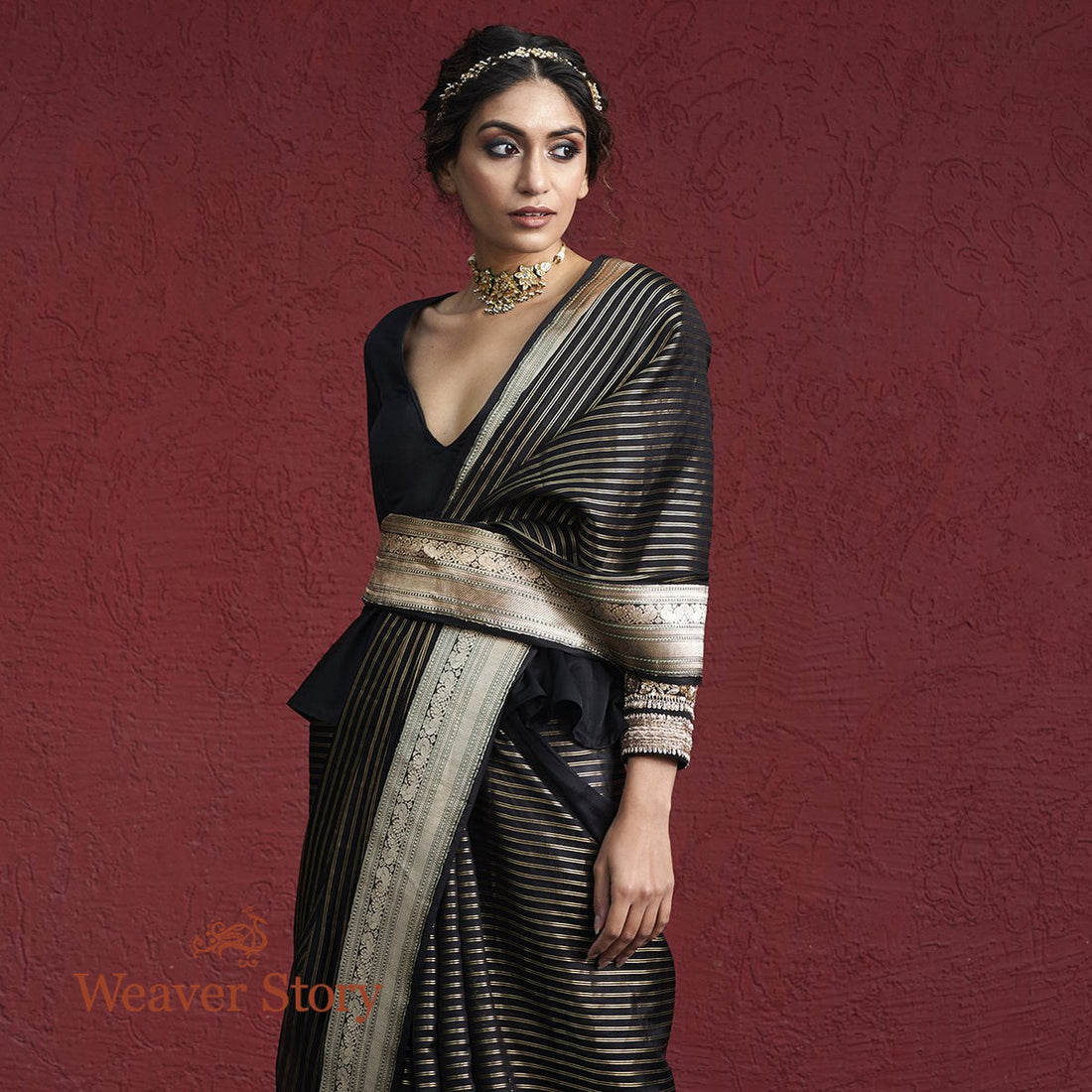 Handwoven_Black_Kora_Silk_Banarasi_Saree_with_Annapakshi_Border_WeaverStory_01