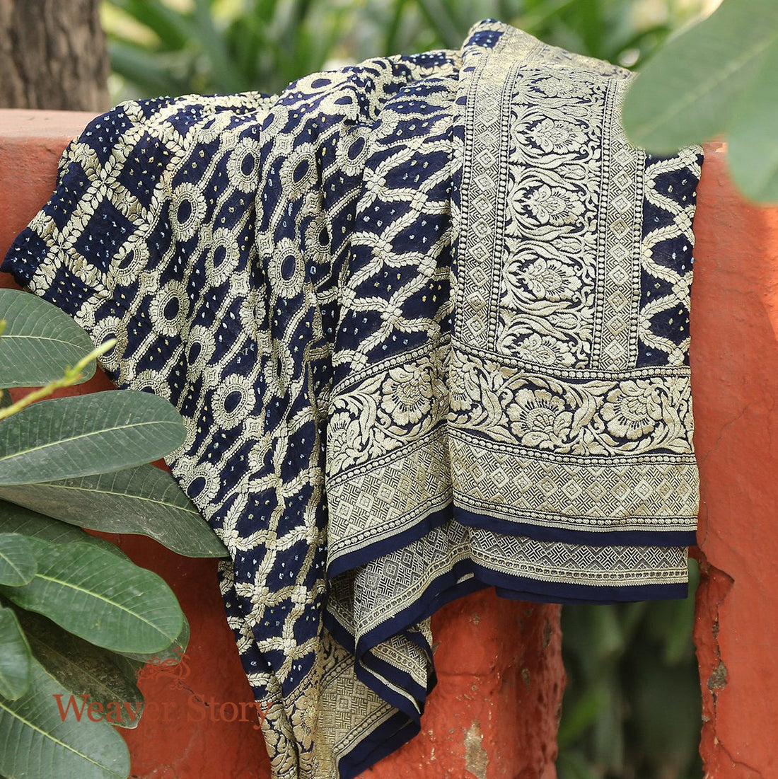 Handloom_Banarasi_Bandhani_Georgette_Dupatta_in_Blue_WeaverStory_01
