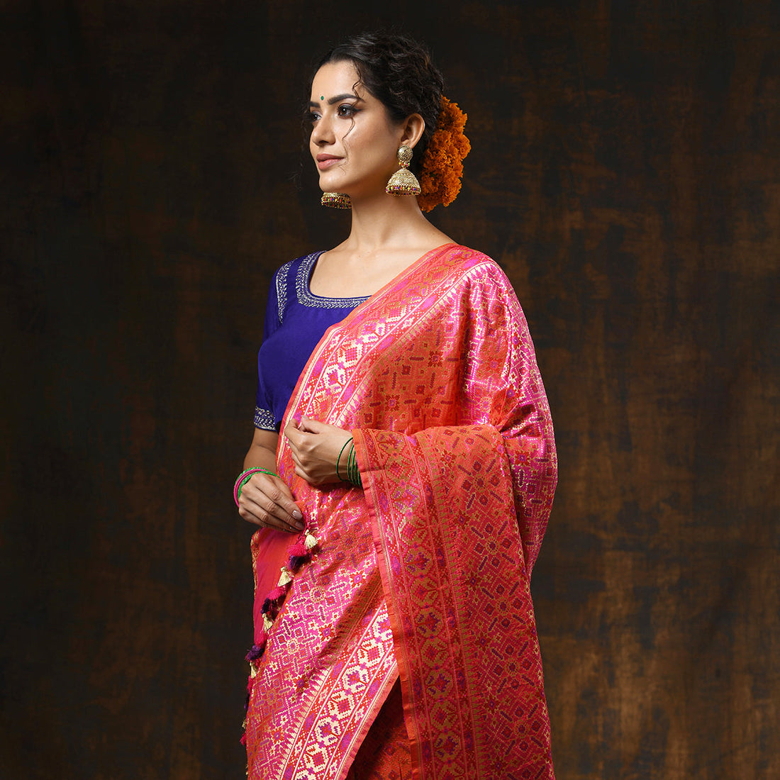 Handloom_Pink_Peach_Heavy_Banarasi_Patola_Saree_WeaverStory_01