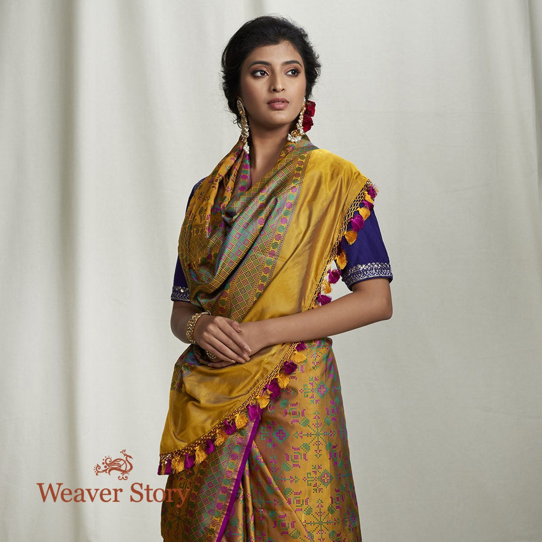 Handwoven_Mustard_Reshmi_Jamawar_Saree_WeaverStory_01