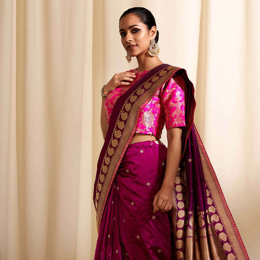 Handloom_Purple_Kadhwa_Booti_Saree_with_Paisley_Border_WeaverStory_01