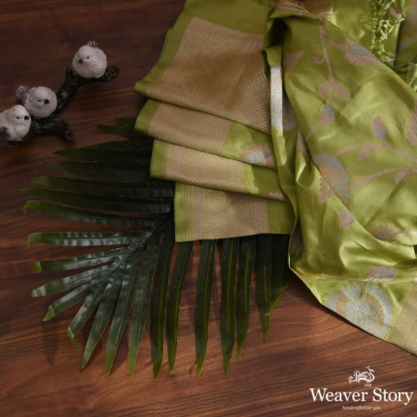 Handwoven_Light_Green_Katan_Silk_Dupatta_WeaverStory_01