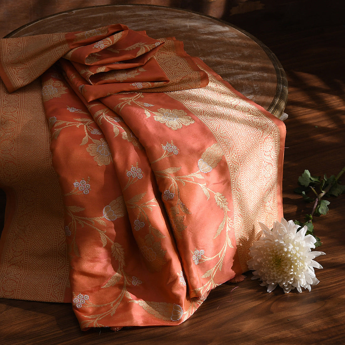 Handloom_Peach_Sona_Rupa_Kadhwa_Jangla_Dupatta_WeaverStory_01