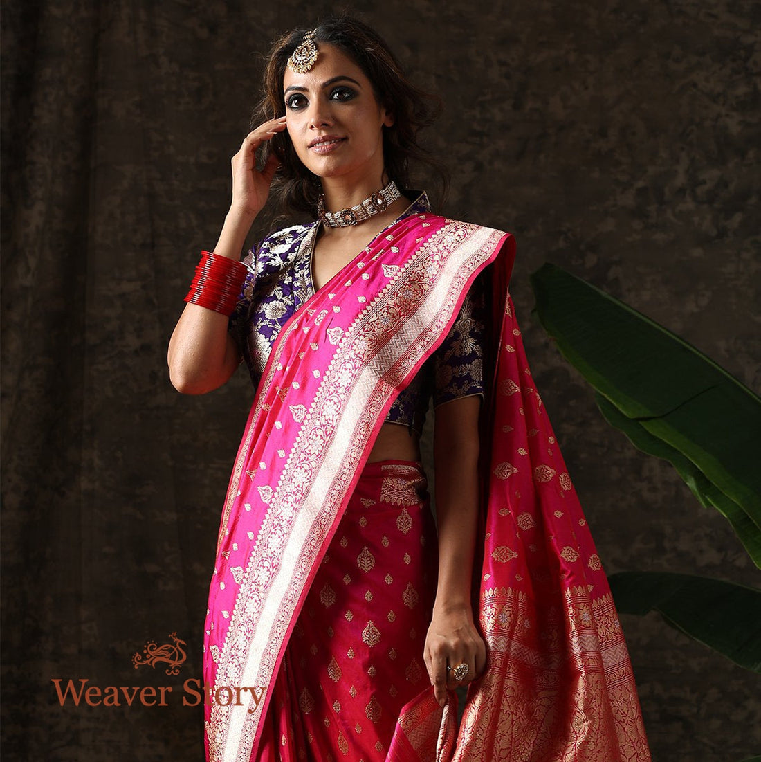 Handloom_Pink_Sona_Rupa_Kadhwa_Boota_Saree_with_Silver_Border_WeaverStory_01