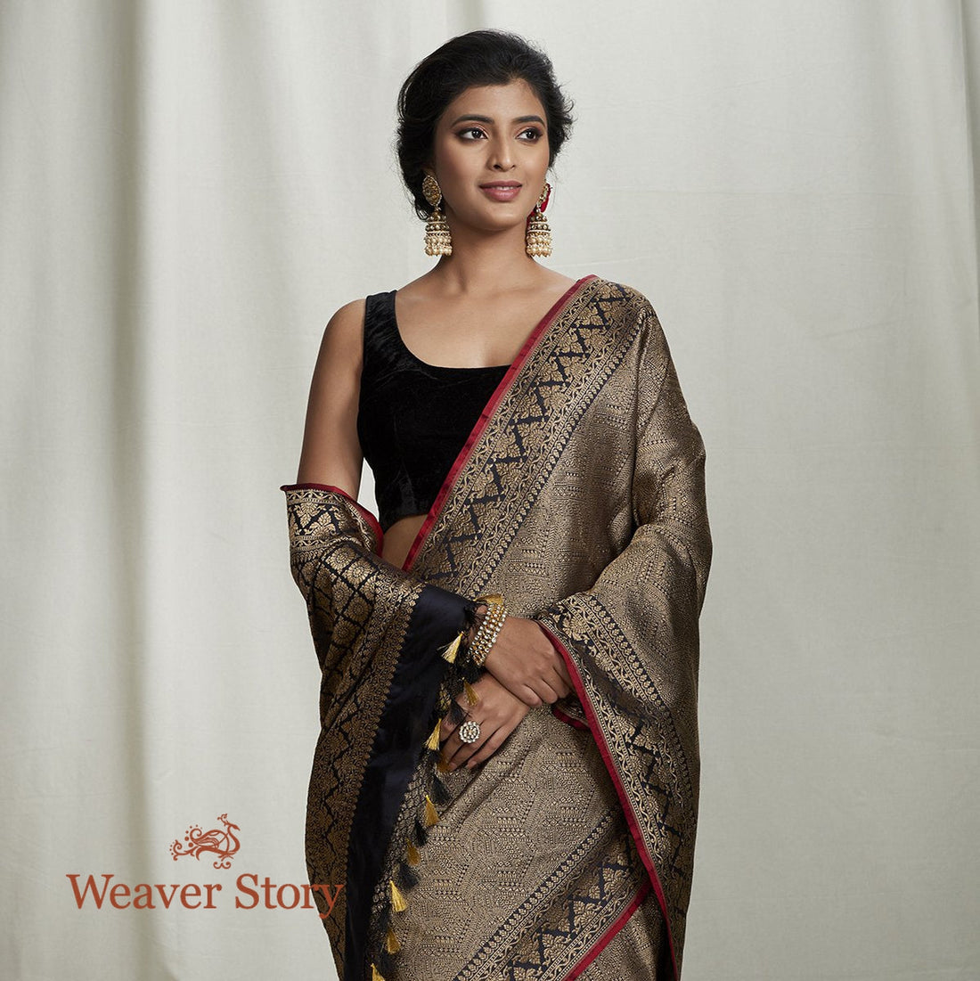 Handloom_Black_Antique_Zari_Tanchoi_Saree_WeaverStory_01