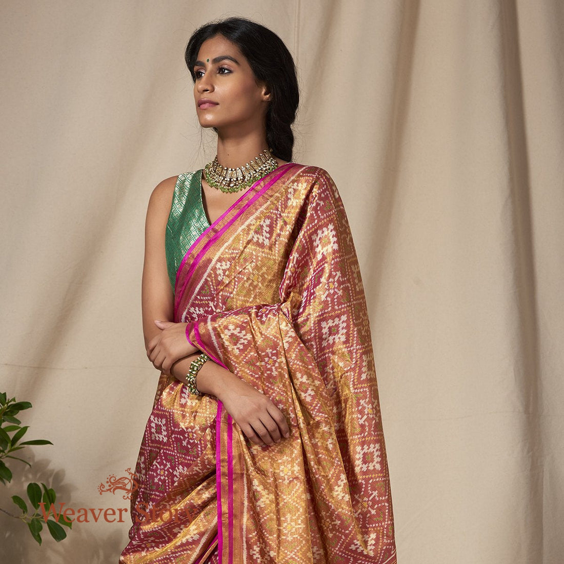 Handwoven_Silk_Tissue_Gujarat_Patola_Saree_WeaverStory_01
