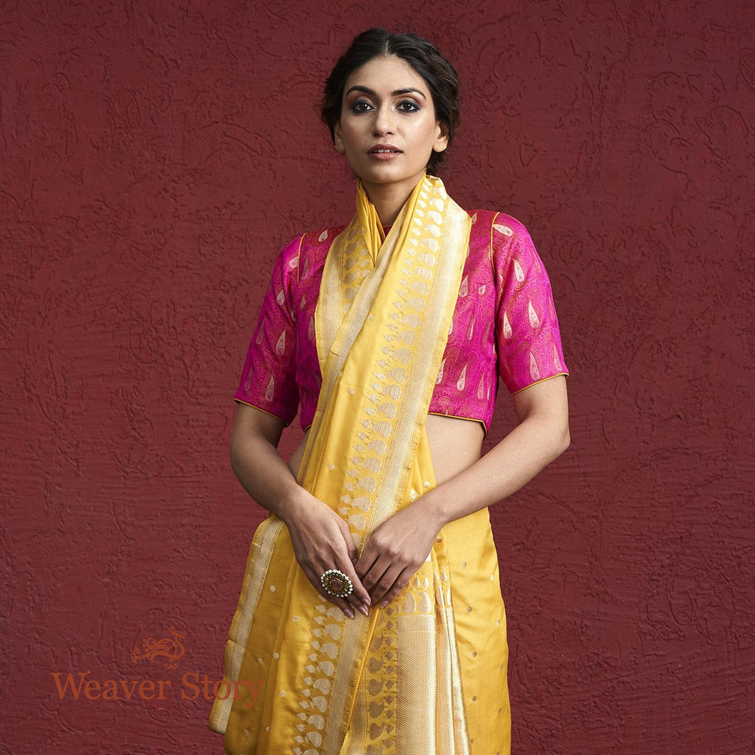 Handloom_Mustard_Asharfi_Booti_Ektara_Banarasi_Saree_WeaverStory_01