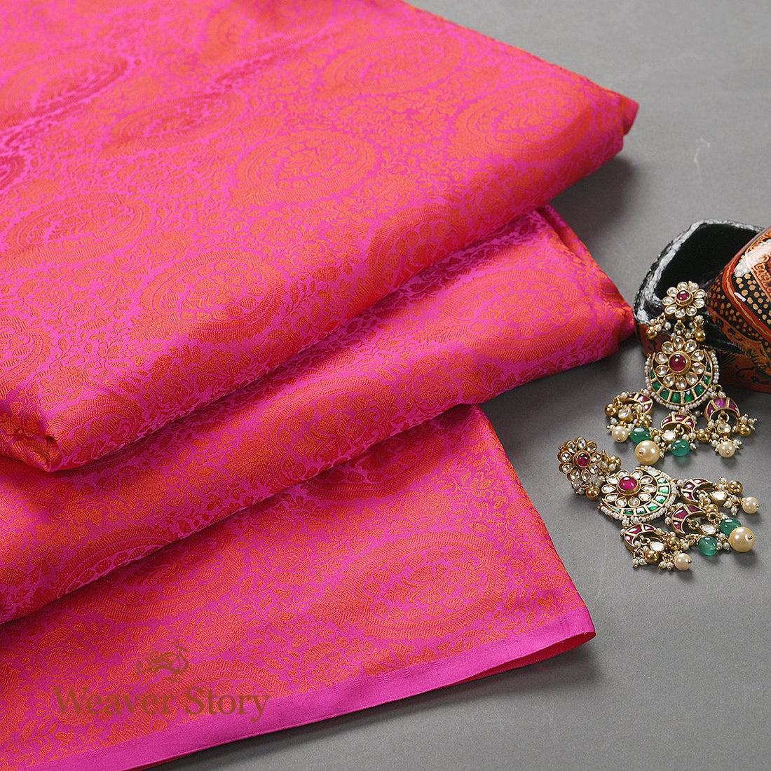 Handloom_Hot_Pink_Self_Tanchoi_Fabric_WeaverStory_01