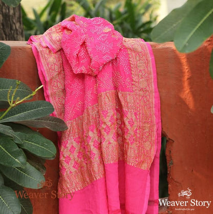 Handwoven_Pink_Kadhwa_Bandhani_Dupatta_WeaverStory_01