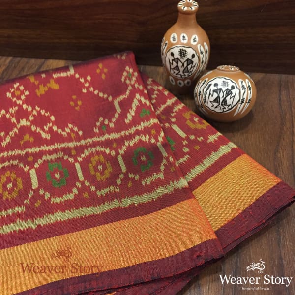 Handwoven_Single_Ikat_Patola_Dupatta_in_Maroon_WeaverStory_01