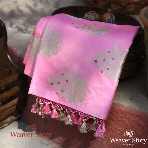 Handwoven_Light_Pink_Katan_Silk_Dupatta_WeaverStory_01