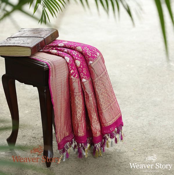 Handwoven_Banarasi_Georgette_Cutwork_Dupatta_in_Purple_WeaverStory_01