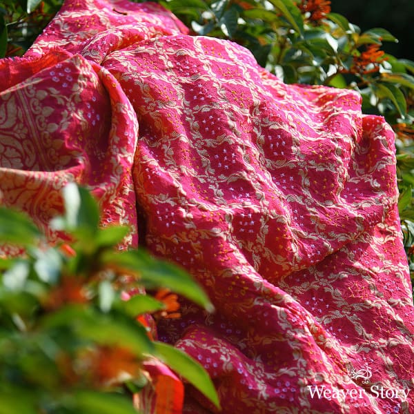 Handwoven_Pink_Banarasi_Bandhej_Dupatta_WeaverStory_01