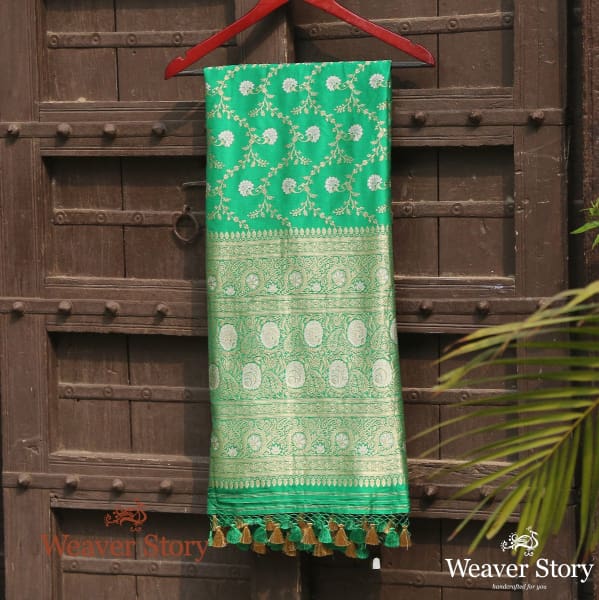 Handwoven_Green_Ektara_Sona_Rupa_Jangla_Dupatta_WeaverStory_01