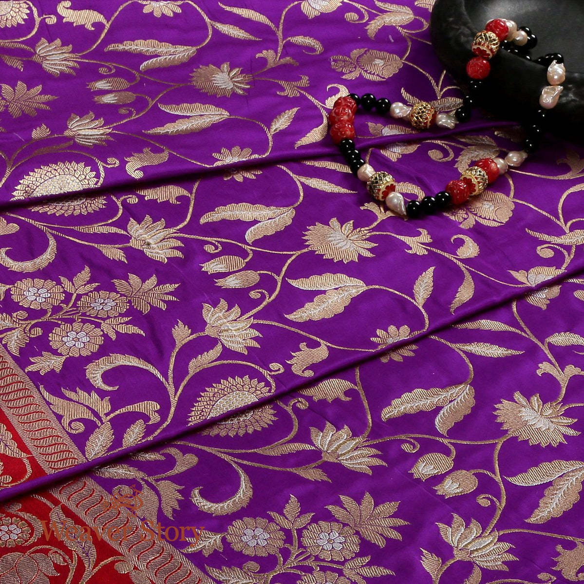 Handwoven_Purple_Banarasi_Lehenga_with_Red_Border_WeaverStory_07
