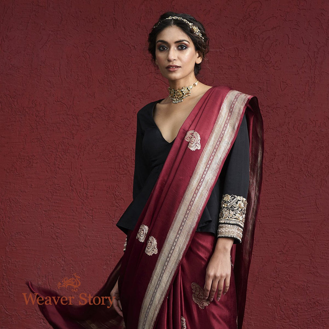 Handloom_Maroon_Gajji_Silk_Banarasi_Saree_with_Kairi_WeaverStory_01