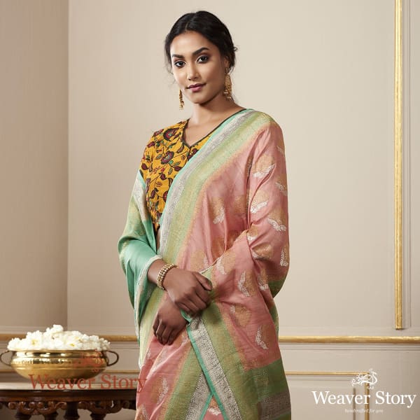 Handwoven_Pink_banarasi_saree_with_Kadhwa_Booti_WeaverStory_01