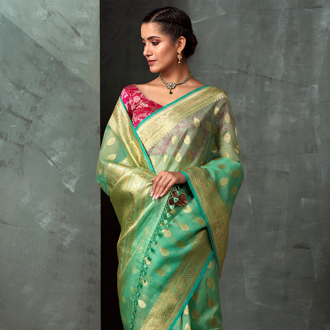 Handwoven_Bluish_Green_Kora_Saree_with_Kadwa_Booti_WeaverStory_01