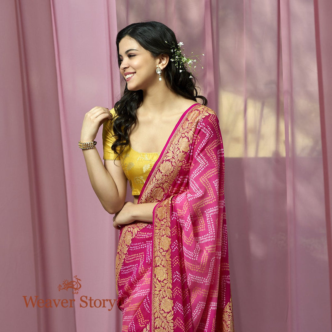 Handwoven_Pink_Shaded_Banarasi_Bandhej_Saree_WeaverStory_01
