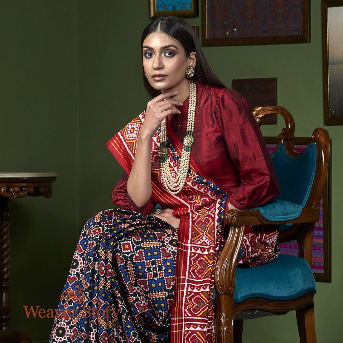 Handwoven_Indigo_Blue_Patan_Patola_Saree_WeaverStory_01