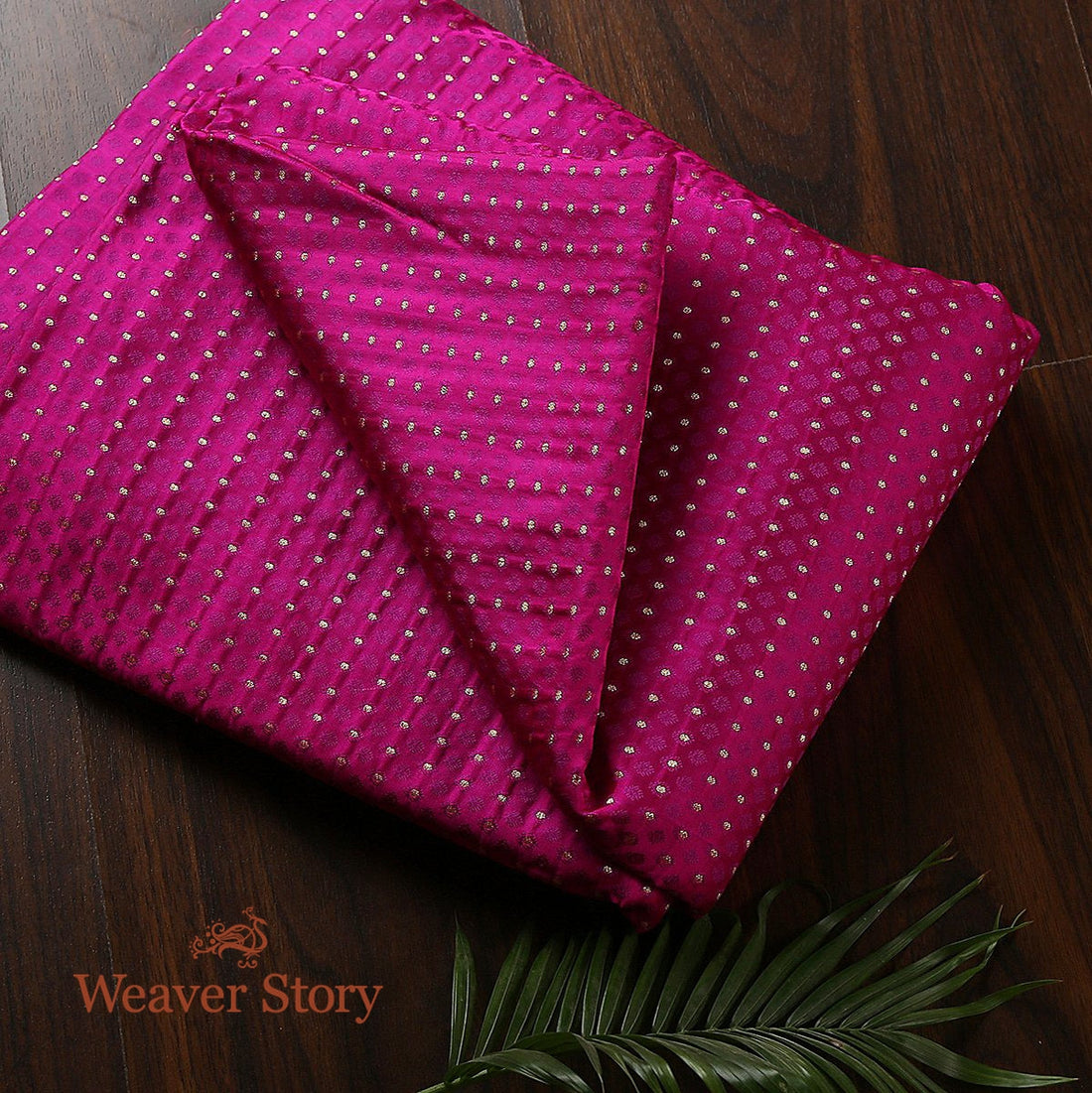 Handloom_Hot_Pink_Tanchoi_Fabric_WeaverStory_01
