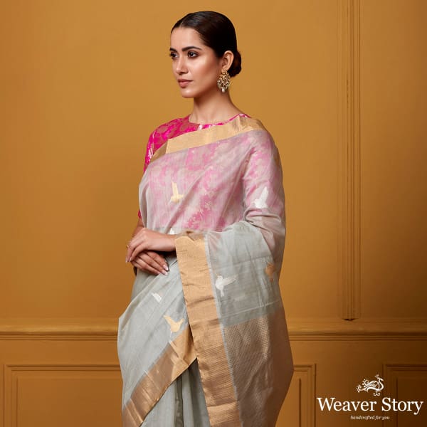 Handwoven_Grey_Bird_Motif_Saree_WeaverStory_01