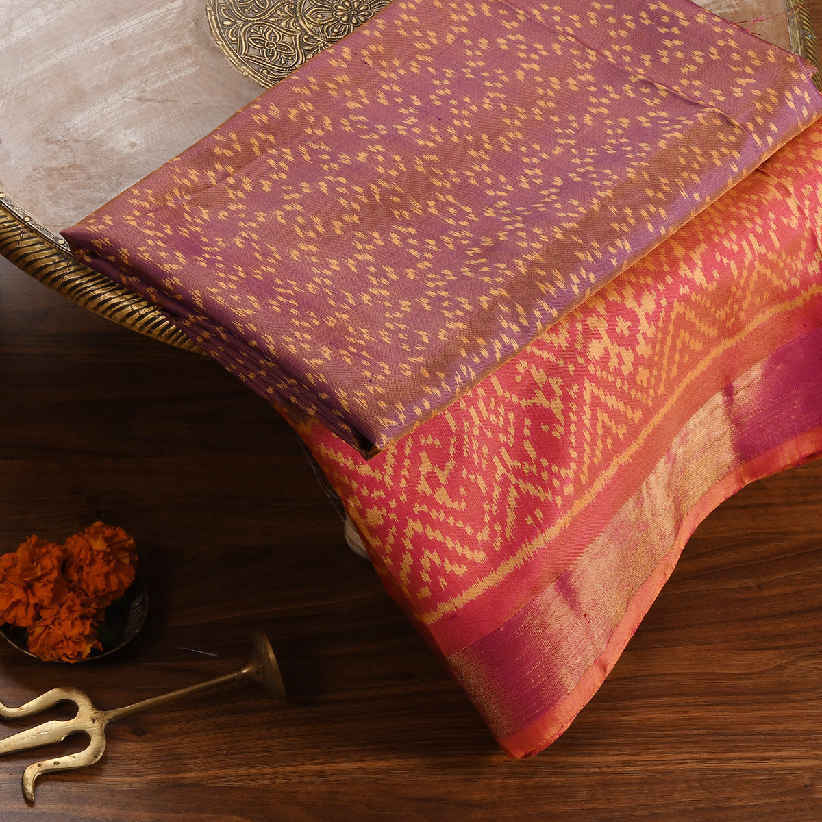 Pakata Pattern Handloom Purple and Peach dual tone single Ikat Patola Dupatta ...