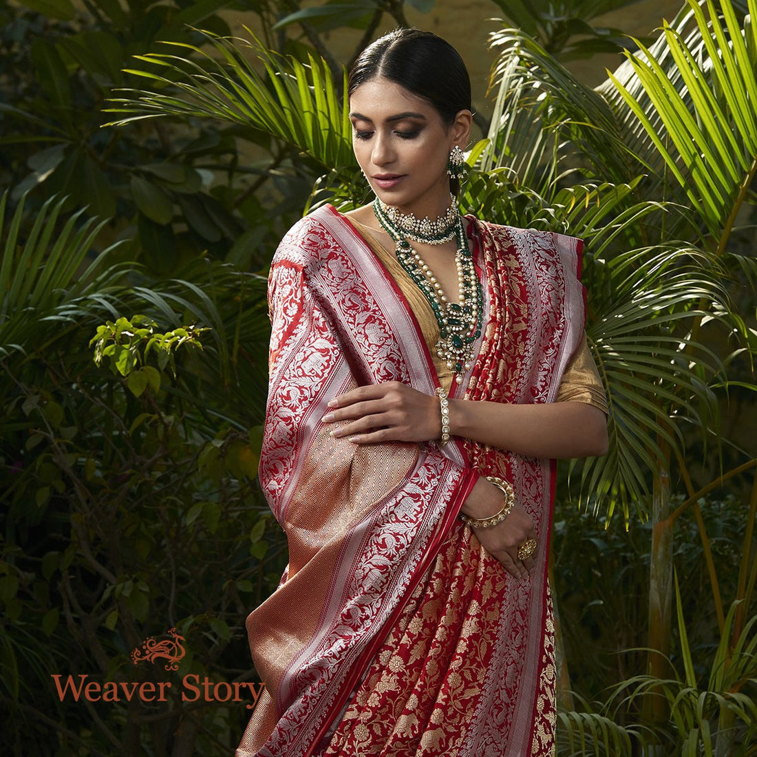 Handwoven_Red_Kadhwa_Shikargah_Saree_with_Silver_Zari_Border_WeaverStory_01