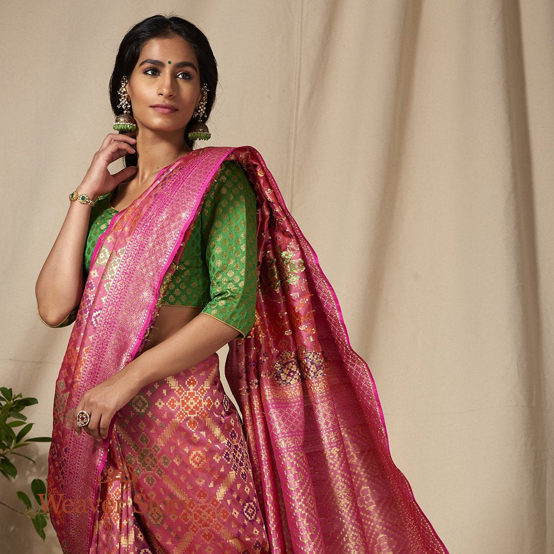 Handwoven_Rose_Pink_Meenakari_Banarasi_Patola_Saree_WeaverStory_01
