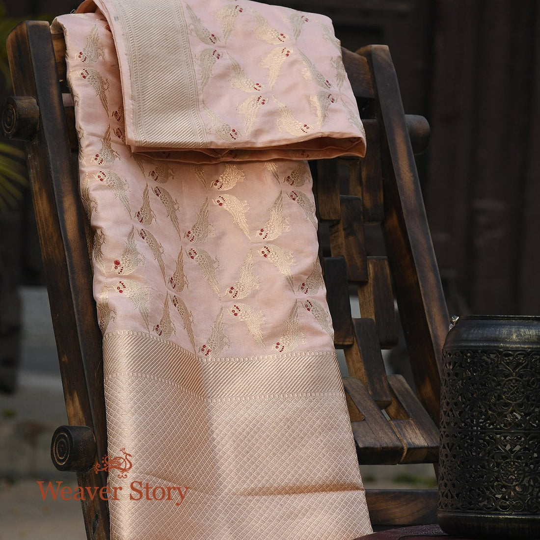 Handloom_Peach_Banarasi_Kadhwa_Dupatta_with_Bird_Motifs_WeaverStory_01