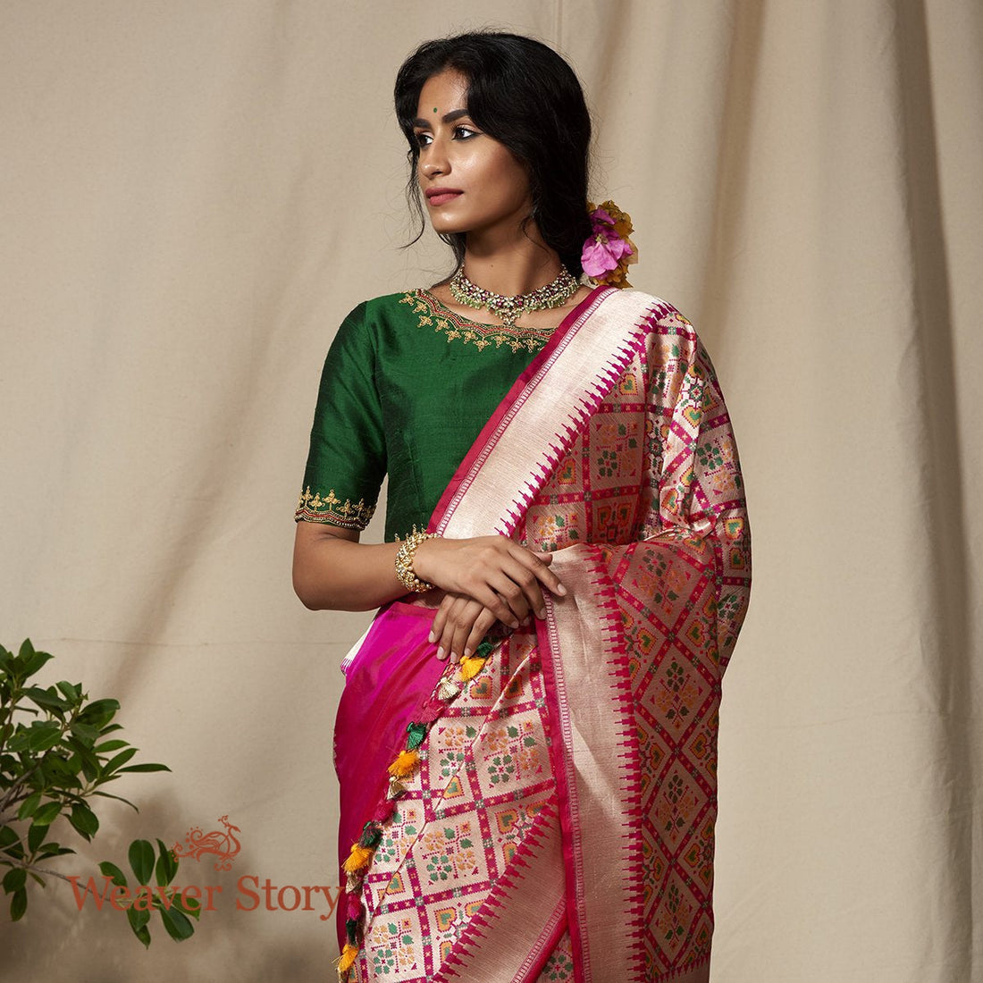 Handwoven_Pink_Banarasi_Patola_Saree_with_Zari_Base_WeaverStory_01