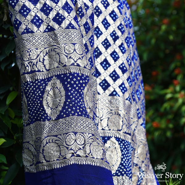 Handwoven_Blue_Banarasi_Bandhej_Dupatta_WeaverStory_01