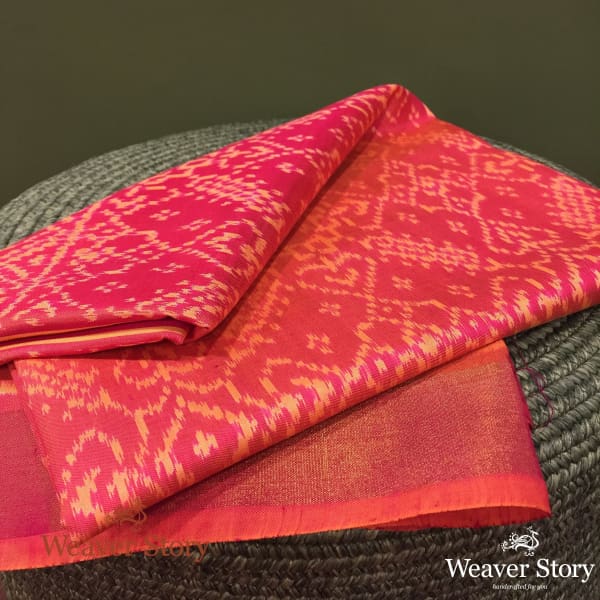 Handwoven_Peach_and_Pink_Dual_Tone_Patola_Dupatta_WeaverStory_01