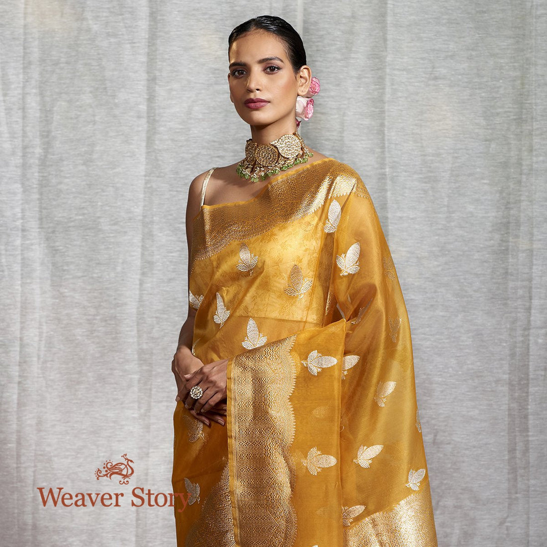 Handwoven_Mustard_Kora_Silk_Banarasi_Saree_with_Kadhwa_Booti_WeaverStory_01
