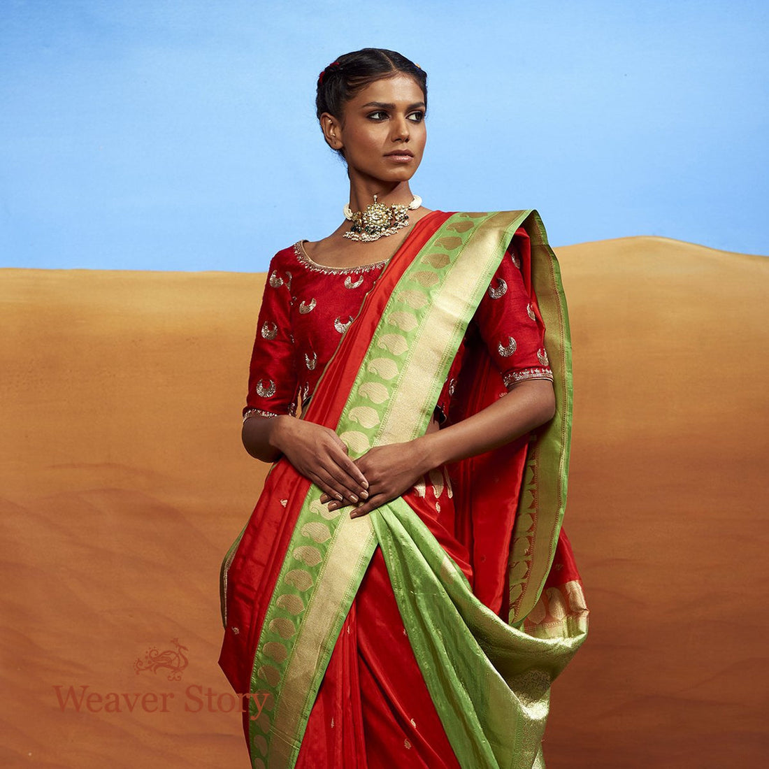 Handwoven_Red_Kadhwa_Booti_Saree_with_Contrast_Green_Border_with_Paisley_WeaverStory_01